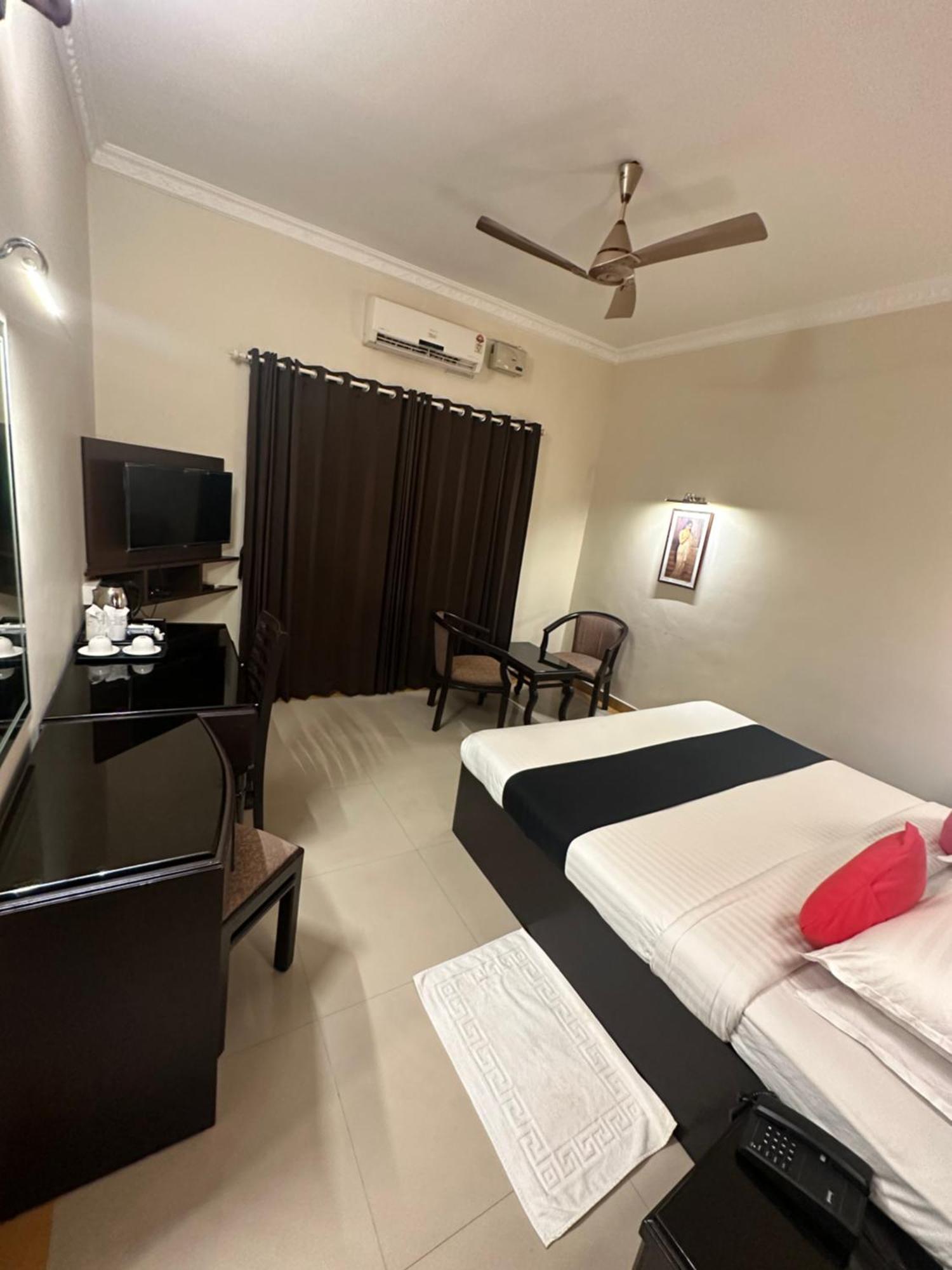 Gd International Redfort Nilambūr 外观 照片
